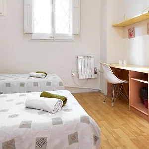 bb-estudiantes-balmes.topbarcelonahotels.com/